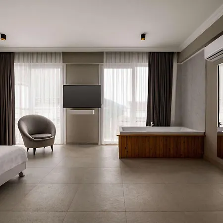 Ramada By Wyndham Fethiye (adults Only) فندق