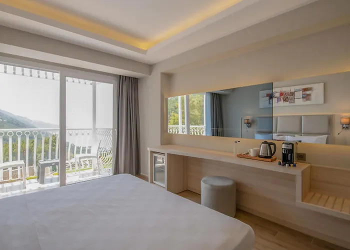 Hotell Ramada By Wyndham Fethiye (adults Only) 4*