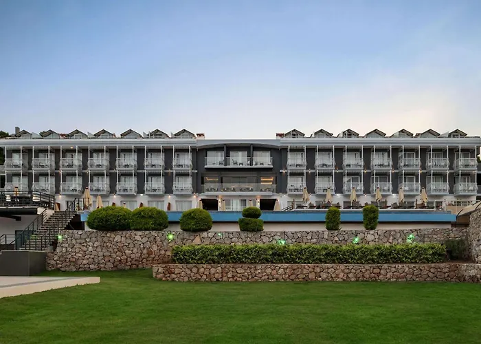 Hotell Ramada By Wyndham Fethiye (adults Only) Öludeniz