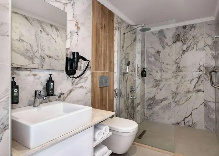 Ramada By Wyndham Fethiye (adults Only) Hotell