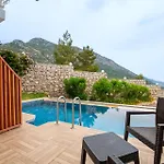 호텔 Ramada By Wyndham Fethiye (adults Only) 4*