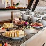 호텔 Ramada By Wyndham Fethiye (adults Only) 4*