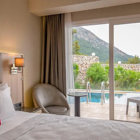 ホテル Ramada By Wyndham Fethiye (adults Only) 4*