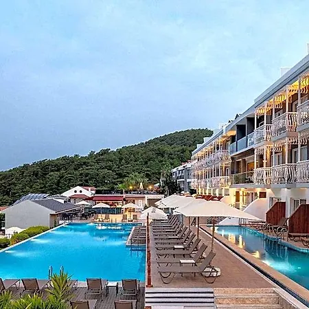 Ramada By Wyndham Fethiye (adults Only) Олудениз