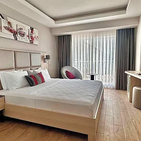 Hotel Ramada By Wyndham Fethiye (adults Only) 4*
