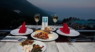 فندق Ramada By Wyndham Fethiye (adults Only)